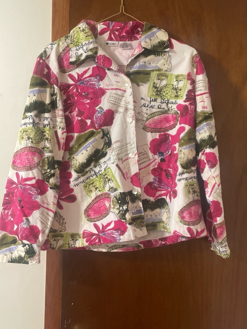 Units Floral Button-Up Shirt in Bright Pink and White